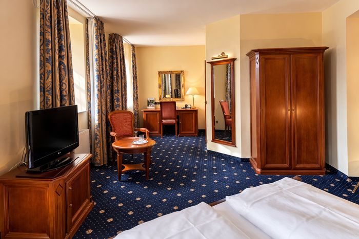 Schreibtisch im De-luxe-Doppelzimmer