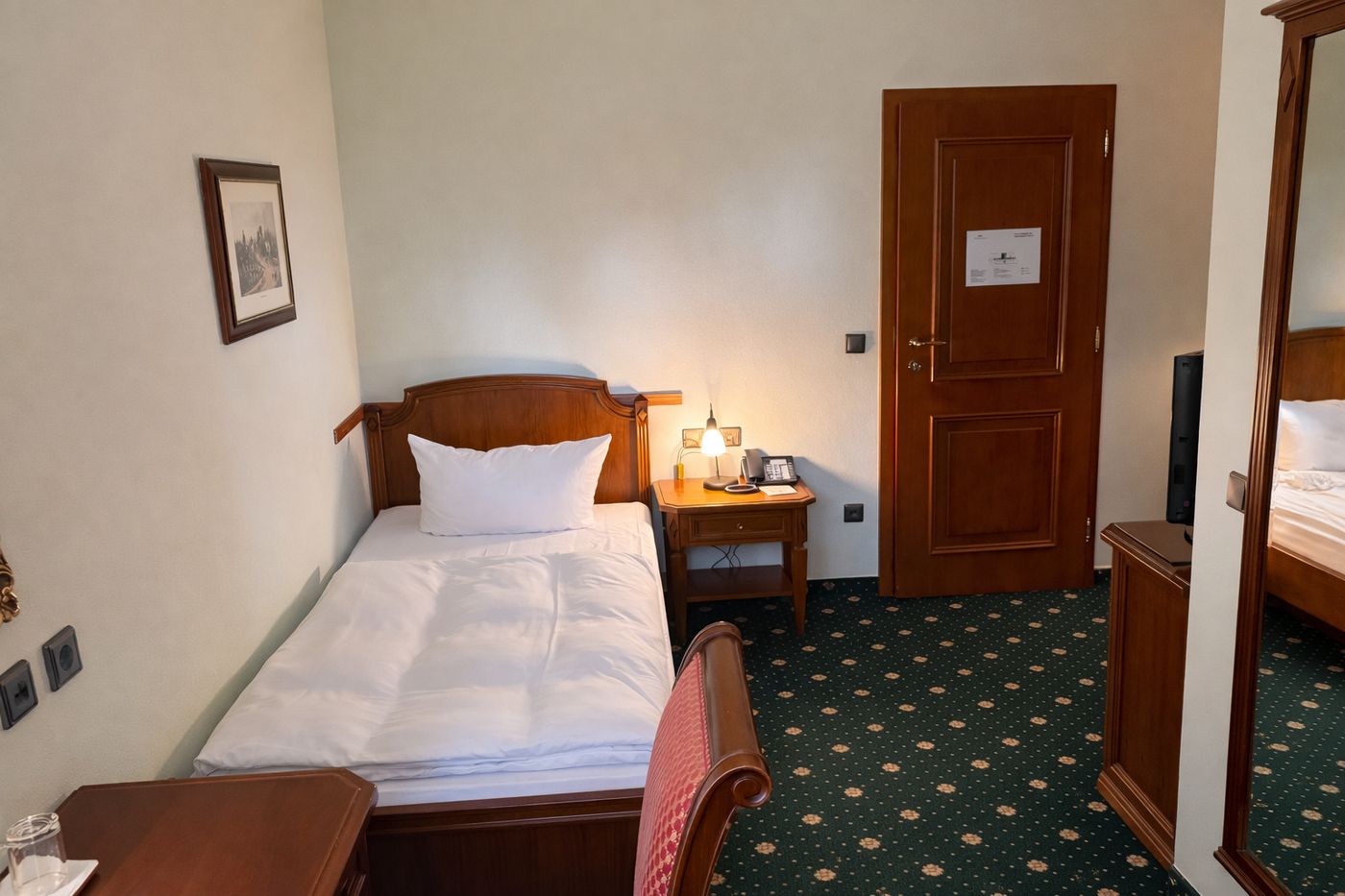 Einzelzimmer im Schlossparkhotel Schkopau